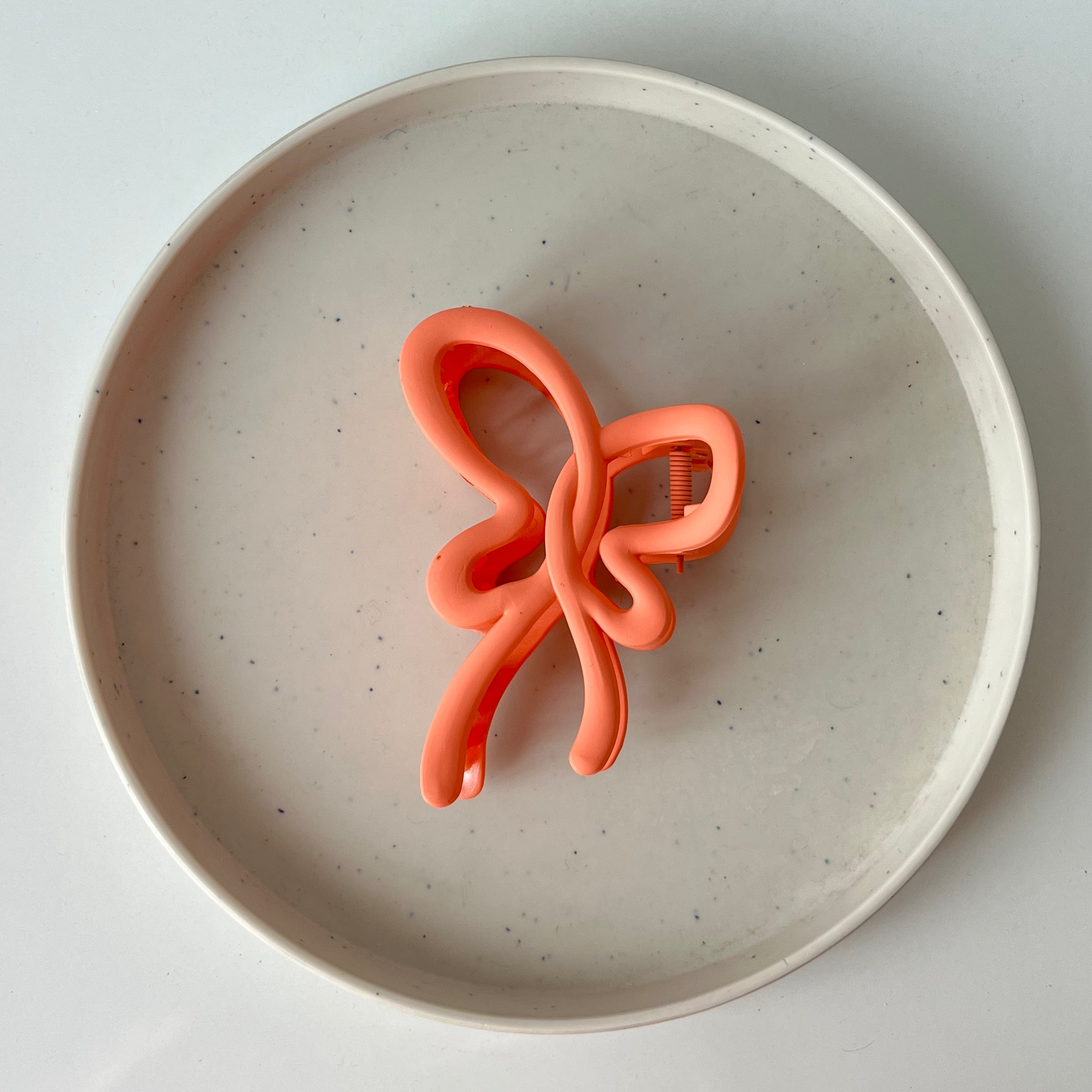 Matte Ribbon Bow – Large Hair Claw